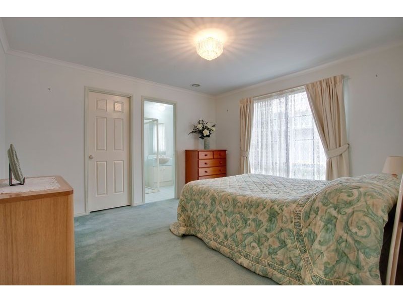 2/4 Park Crescent, Boronia VIC 3155