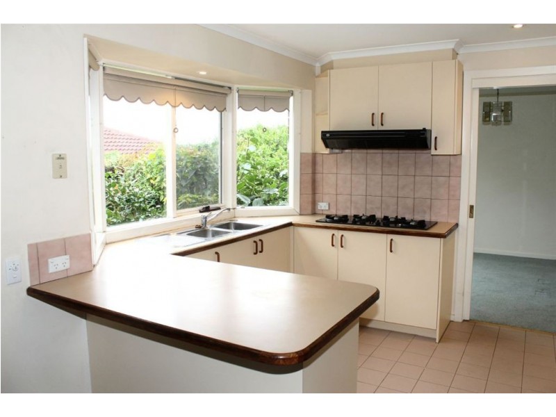 2/13 Laurel Avenue, Boronia VIC 3155