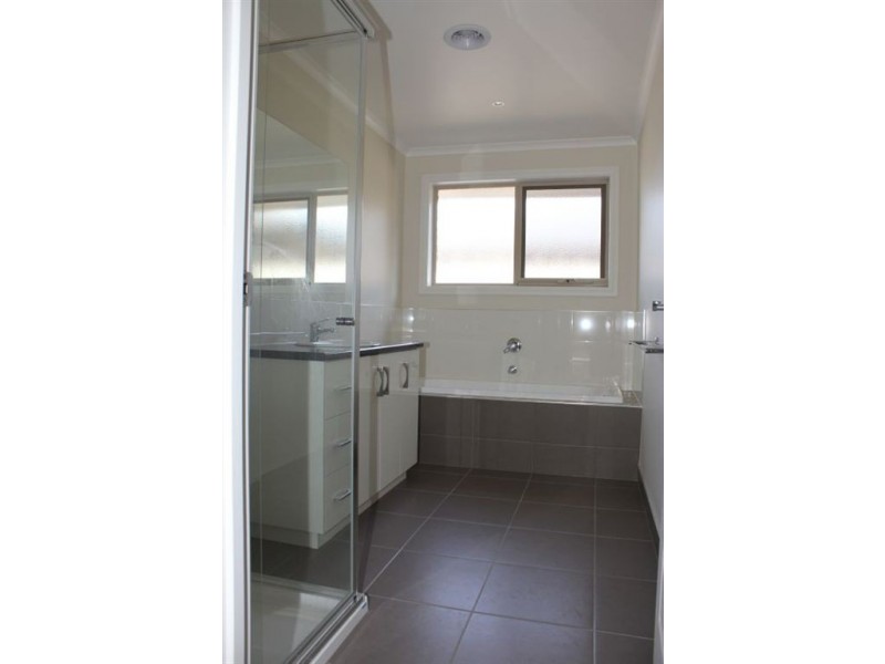 1A Keeler Avenue, Bayswater VIC 3153