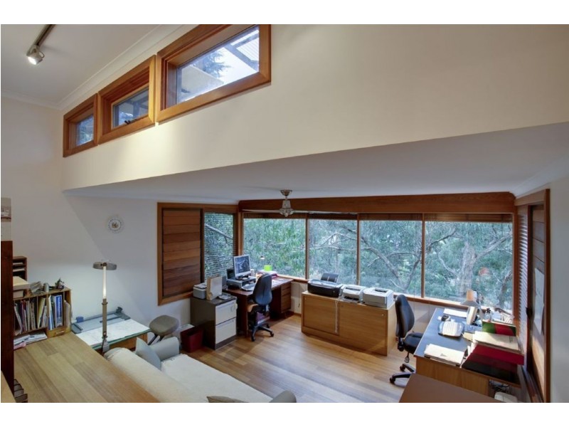 12 Grandview Crescent, Upper Ferntree Gully VIC 3156