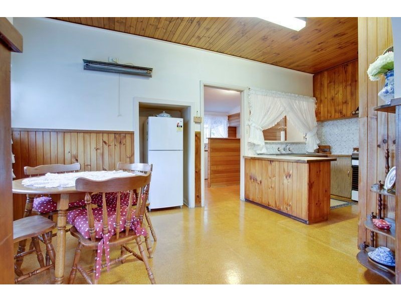 2 Margot Street, Ferntree Gully VIC 3156