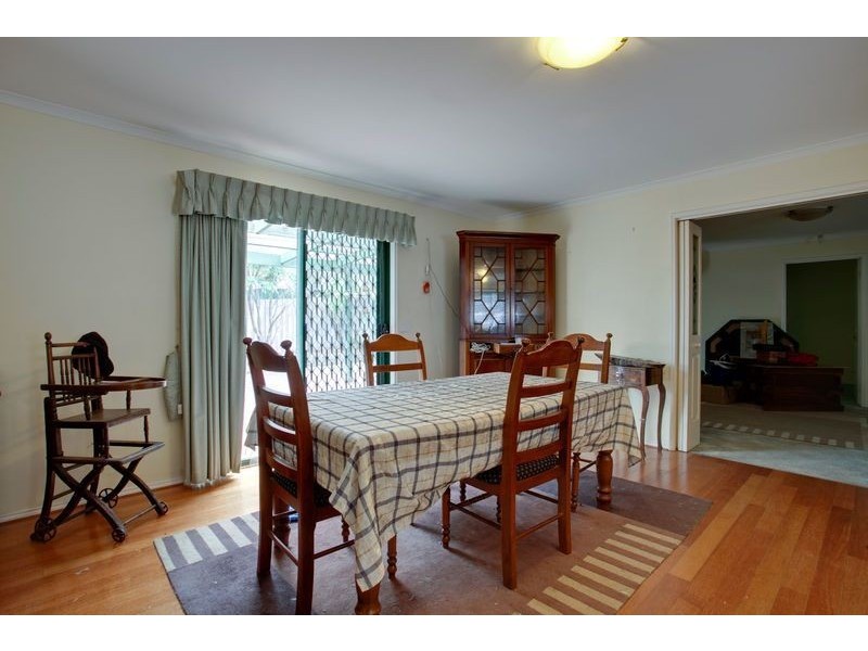 16 Finsbury Close, Rowville VIC 3178