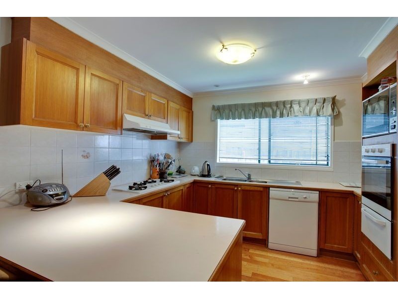 16 Finsbury Close, Rowville VIC 3178