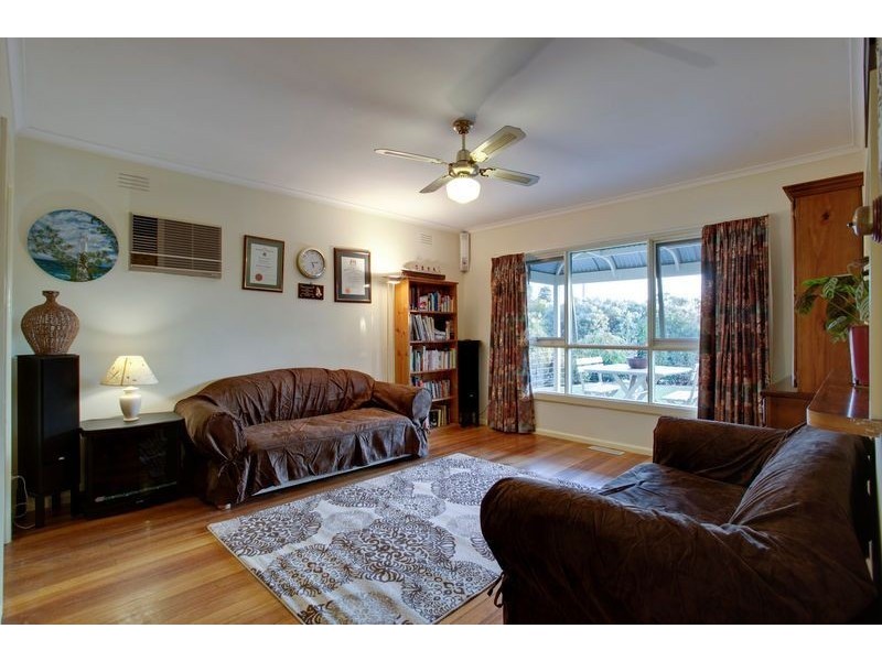 2 Park Boulevard, Ferntree Gully VIC 3156