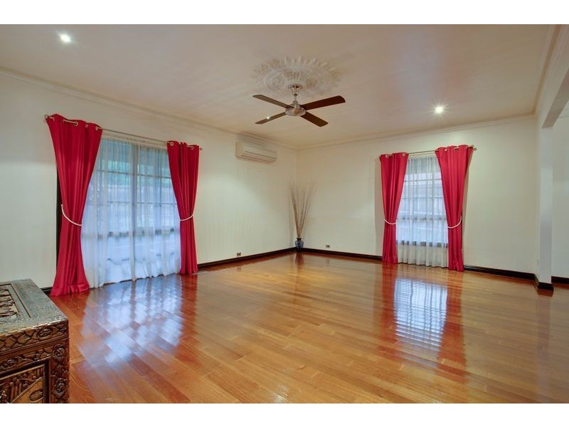 17 Moncoe Street, Boronia VIC 3155