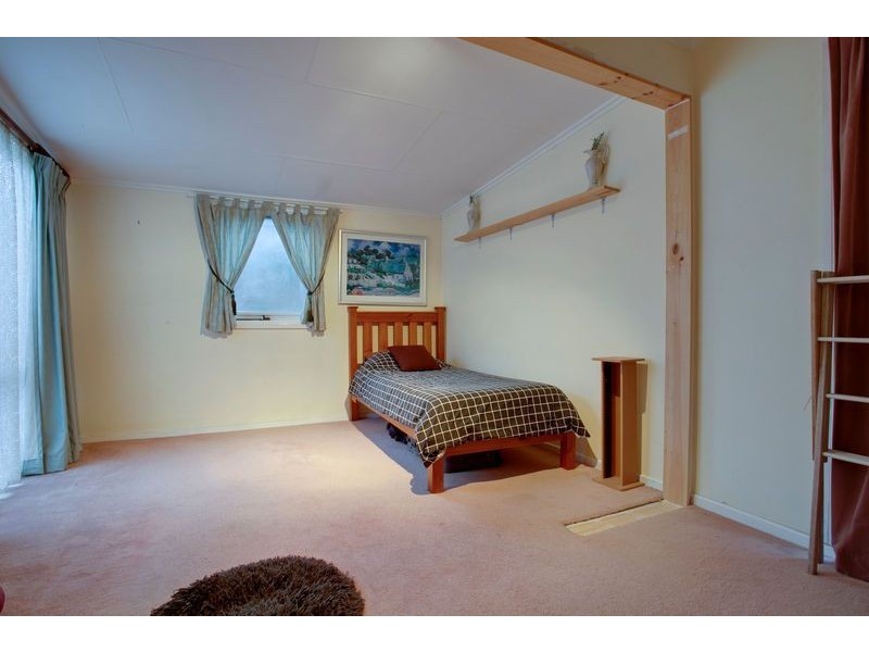 17 Moncoe Street, Boronia VIC 3155