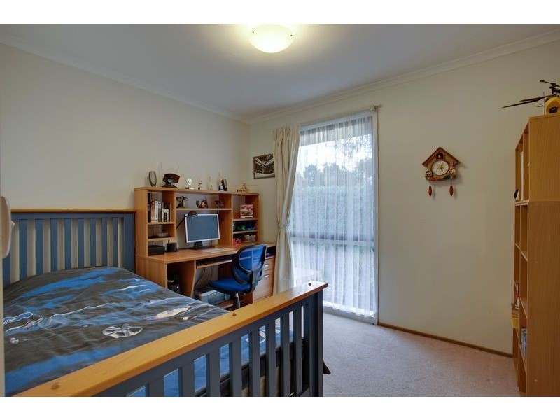 12 Calmsden Street, Kilsyth South VIC 3137