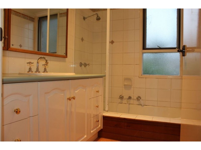 135 Rolling Hills Road, Chirnside Park VIC 3116