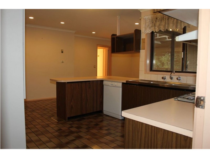 135 Rolling Hills Road, Chirnside Park VIC 3116