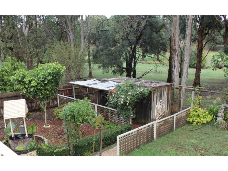 135 Rolling Hills Road, Chirnside Park VIC 3116