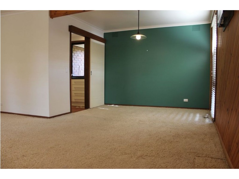 38 Nerissa Street, Ferntree Gully VIC 3156