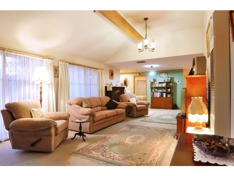 14 Rowland Court, Ferntree Gully VIC 3156