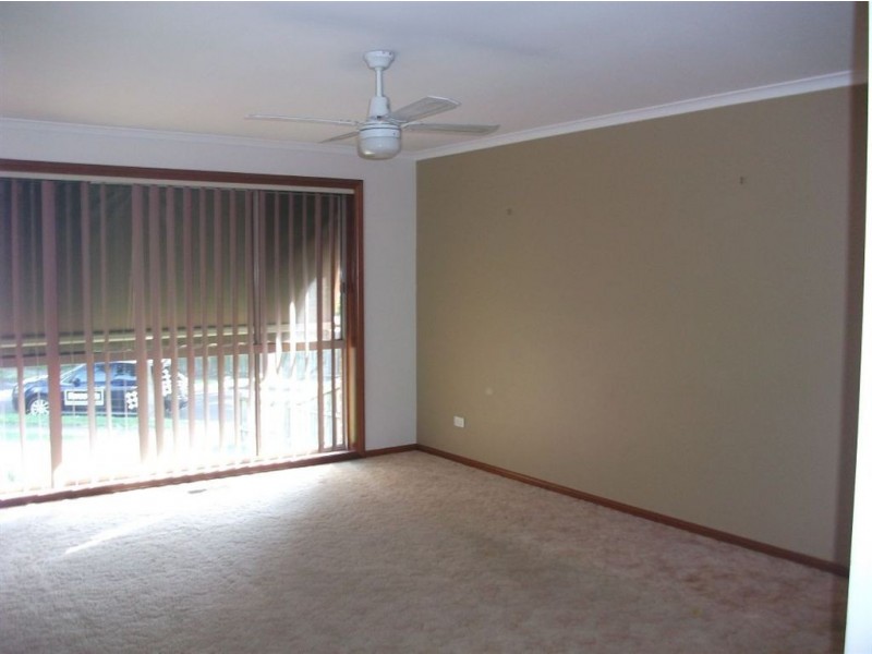 2/12 Owen Street, Boronia VIC 3155