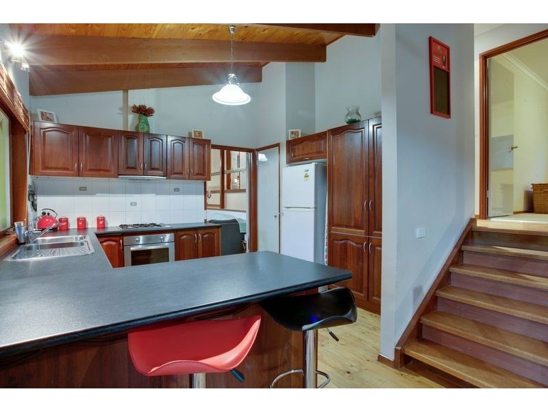 16 Gerratts Avenue, Upwey VIC 3158