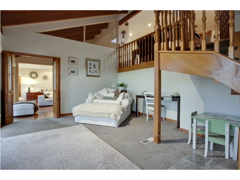 38 Bayview Crescent, The Basin VIC 3154