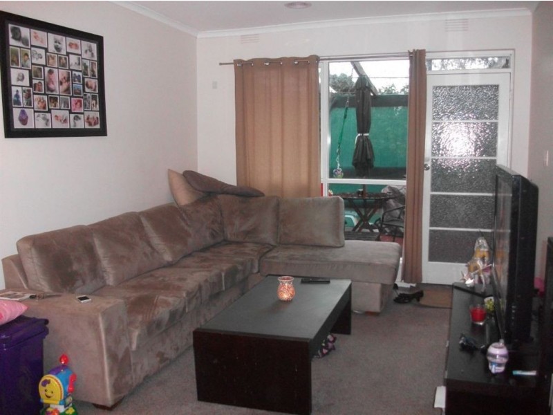 1/15 Bambury Place, Ferntree Gully VIC 3156
