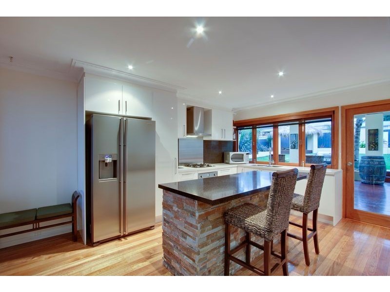 30 Esther Crescent, Mooroolbark VIC 3138