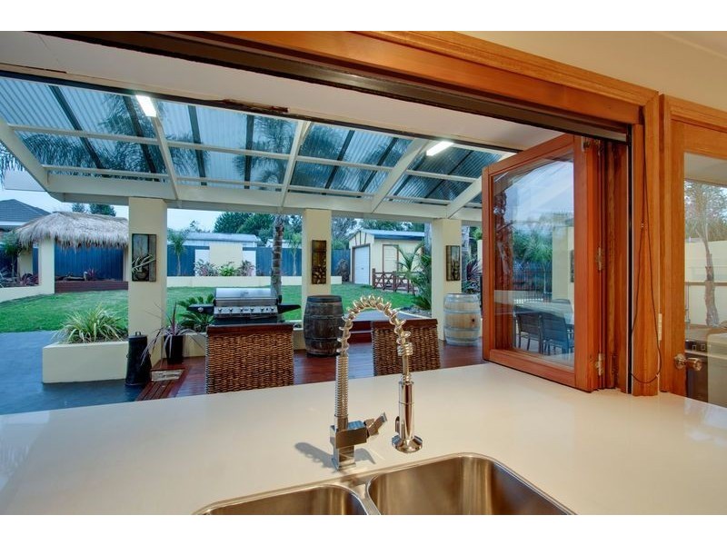 30 Esther Crescent, Mooroolbark VIC 3138