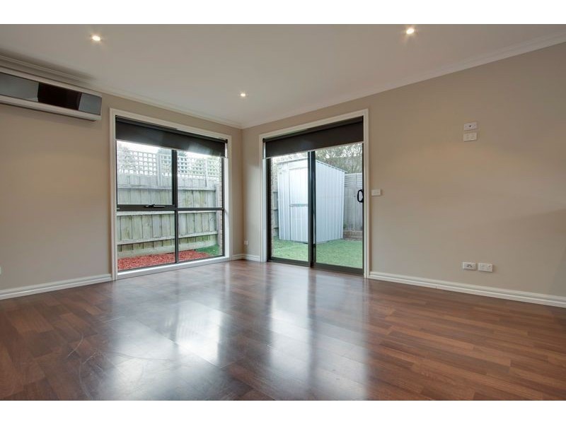 2/21 Riding Way, Ferntree Gully VIC 3156