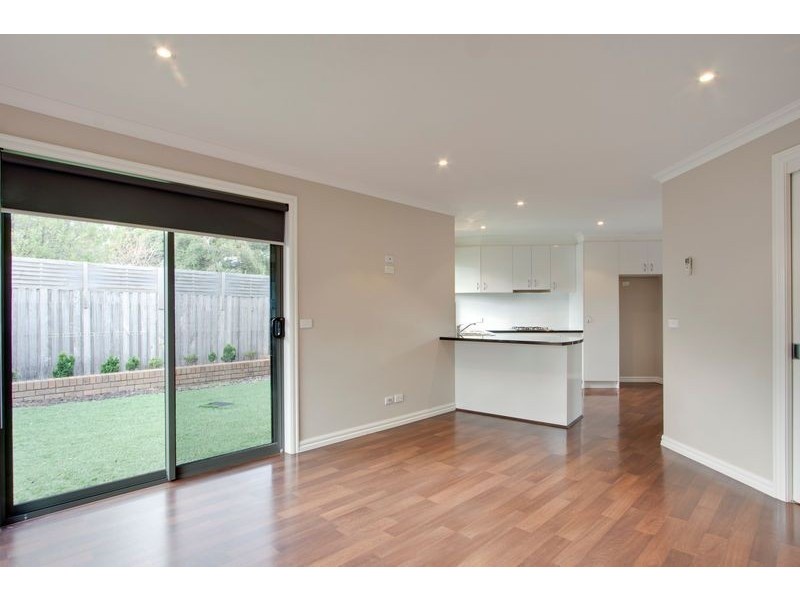 2/21 Riding Way, Ferntree Gully VIC 3156
