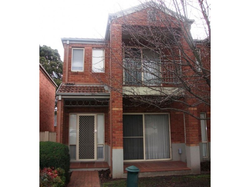 11 St Laurent Rise, Knoxfield VIC 3180