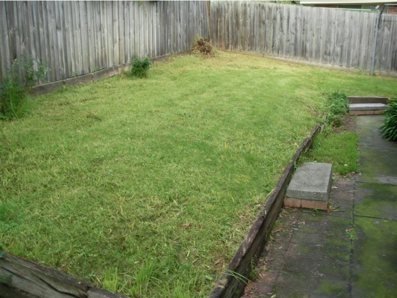 2/18 Moncoe Street, Boronia VIC 3155