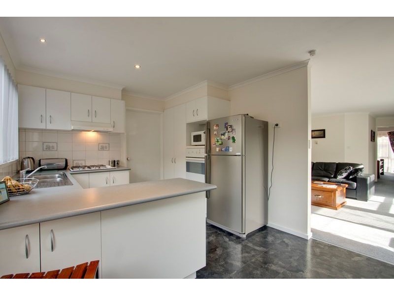 7/12 St Elmo Avenue, Ferntree Gully VIC 3156