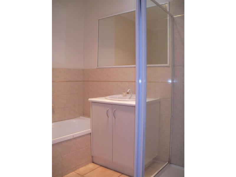 2/33 Elliott Street, Knoxfield VIC 3180