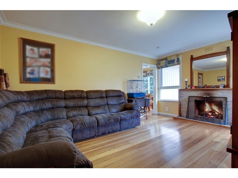 26 Robertson Crescent, Boronia VIC 3155