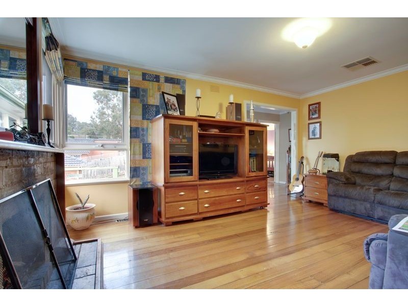 26 Robertson Crescent, Boronia VIC 3155