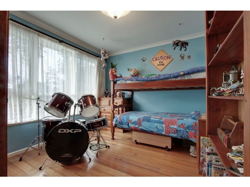 26 Robertson Crescent, Boronia VIC 3155