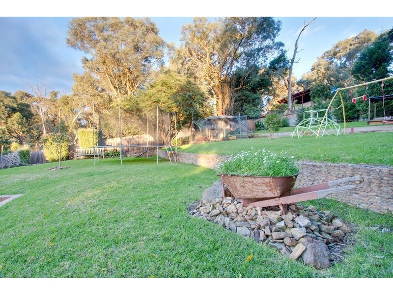 26 Robertson Crescent, Boronia VIC 3155