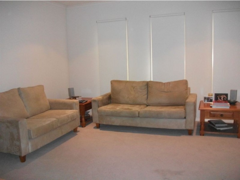 2/2 Henry Street, Boronia VIC 3155