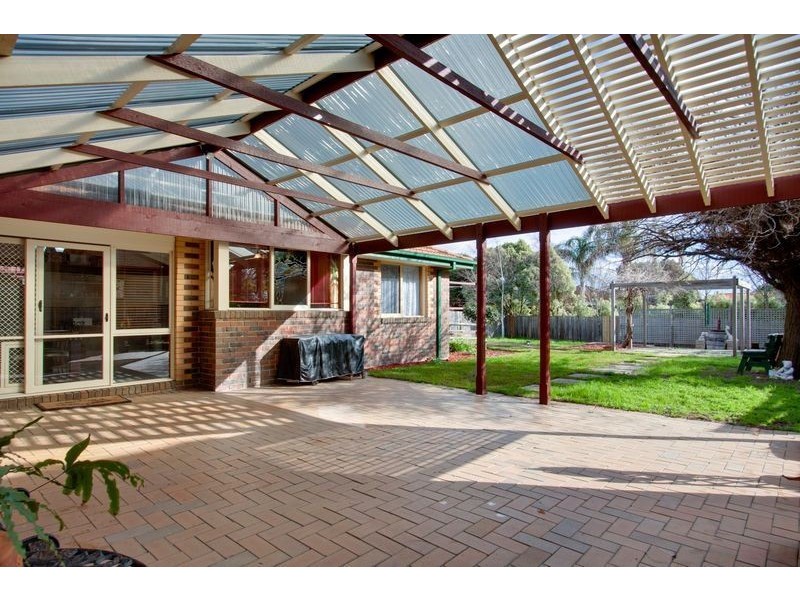 9 Clarkedale Rise, Kilsyth South VIC 3137