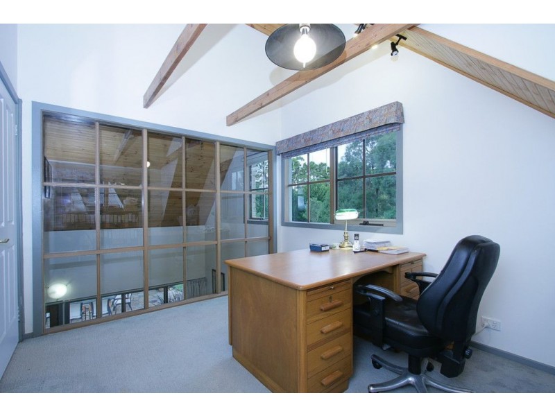 11 Lillypilly Lane, Kilsyth South VIC 3137