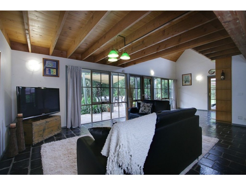 11 Lillypilly Lane, Kilsyth South VIC 3137