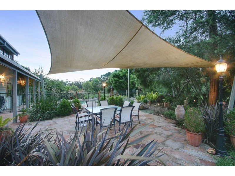 11 Lillypilly Lane, Kilsyth South VIC 3137