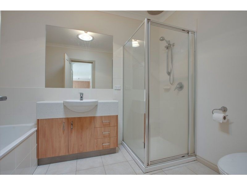 2/30 David Street, Knoxfield VIC 3180