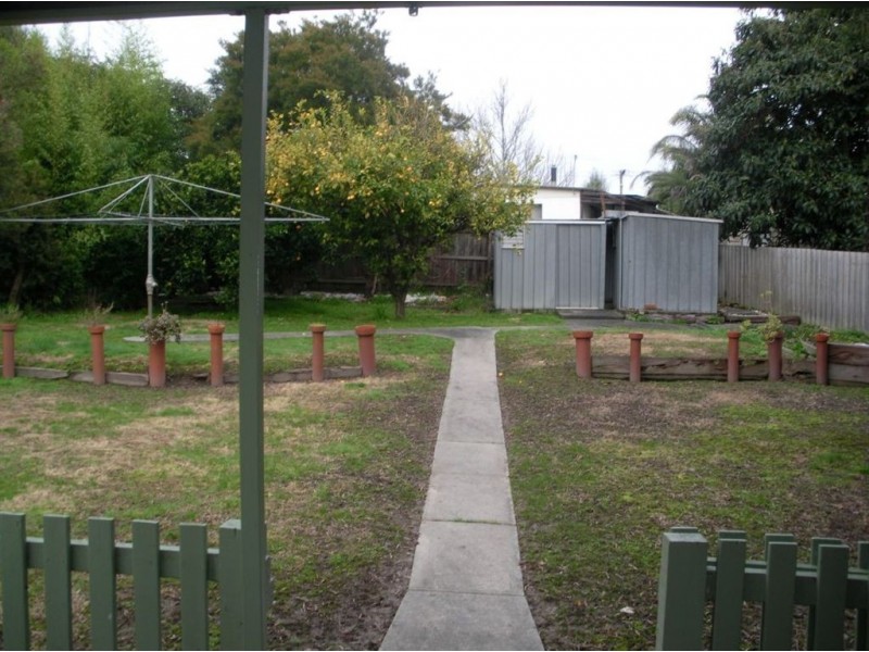 30 Linda Crescent, Ferntree Gully VIC 3156