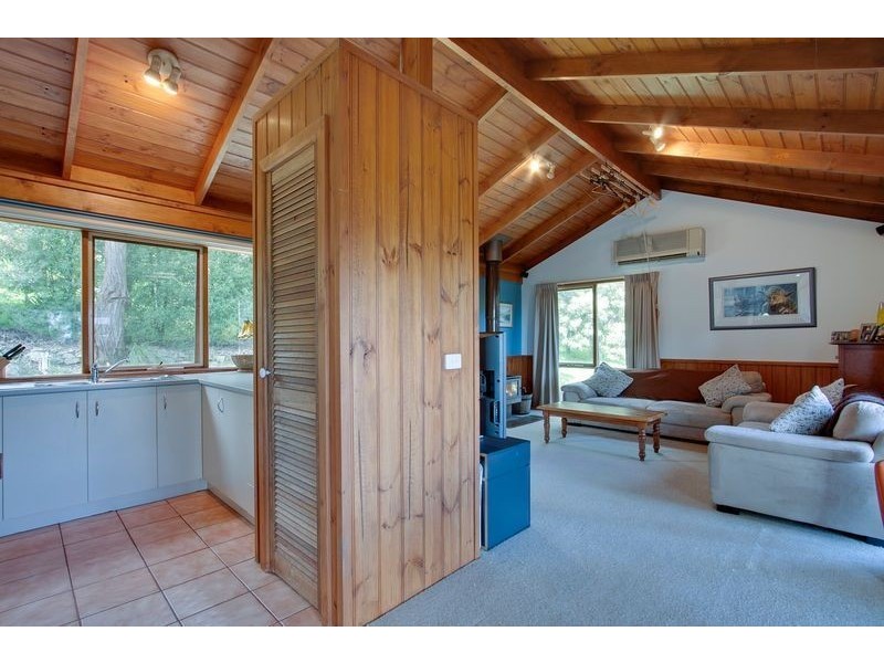 64 Bayview Crescent, The Basin VIC 3154