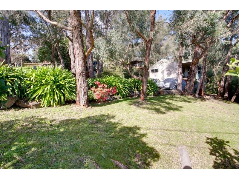 64 Bayview Crescent, The Basin VIC 3154