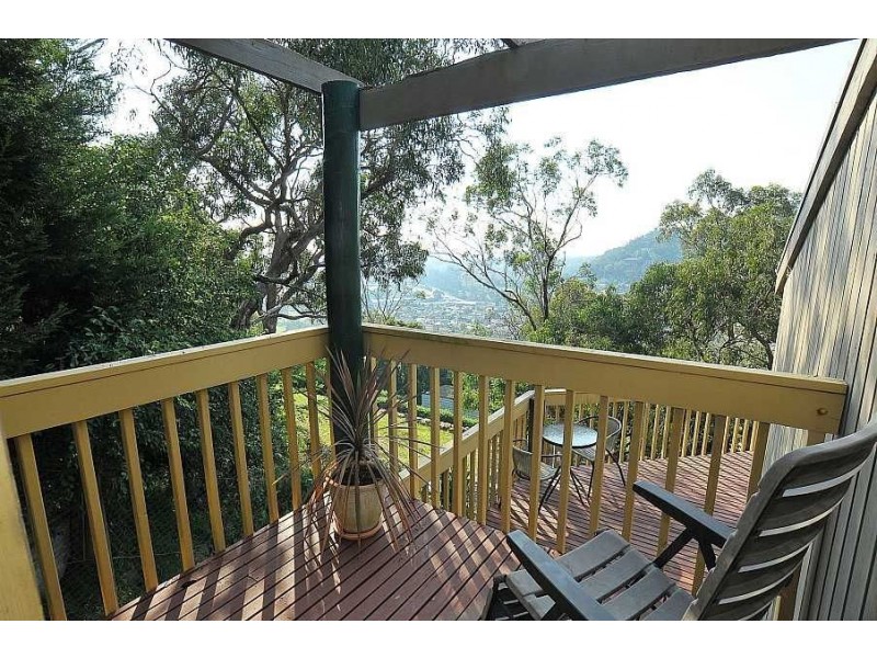 34 Grandview Crescent, Upper Ferntree Gully VIC 3156