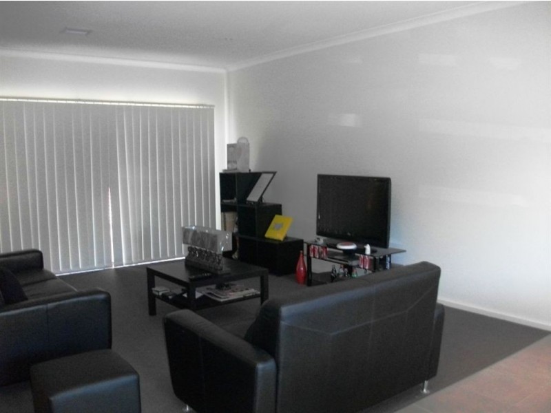 2/141 Stud Road, Wantirna South VIC 3152