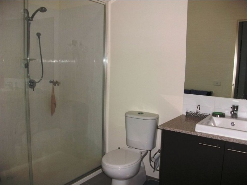 2/141 Stud Road, Wantirna South VIC 3152