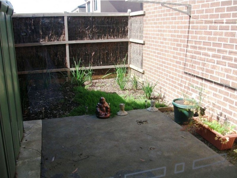 2/141 Stud Road, Wantirna South VIC 3152