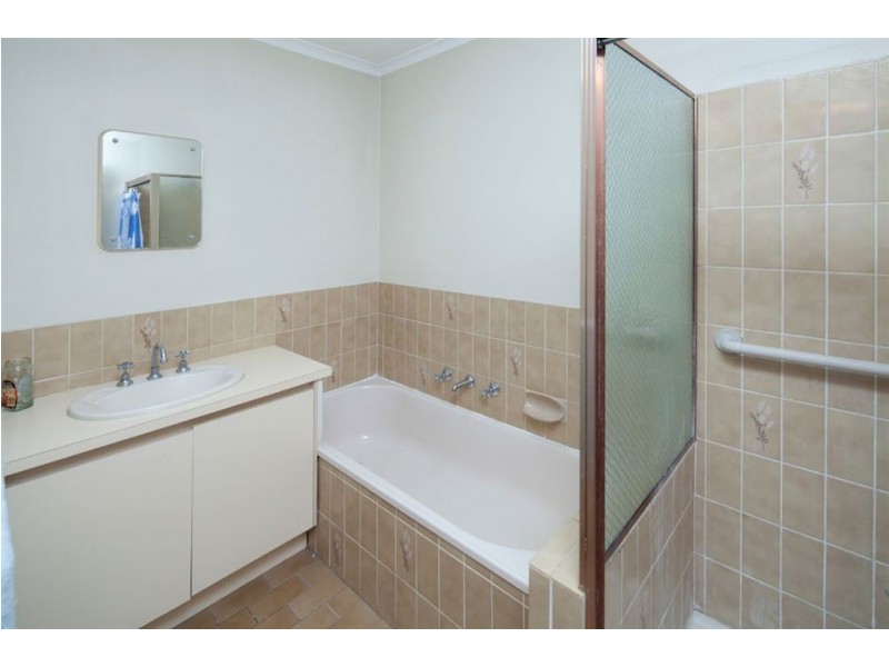 1/5 Torrens Avenue, Boronia VIC 3155