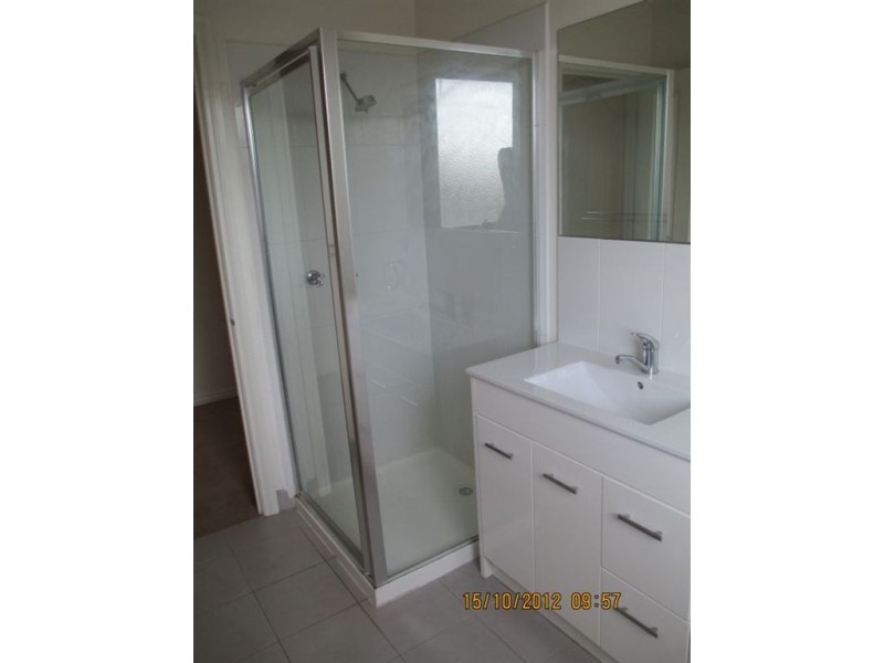 2/10 Oak Avenue, Boronia VIC 3155