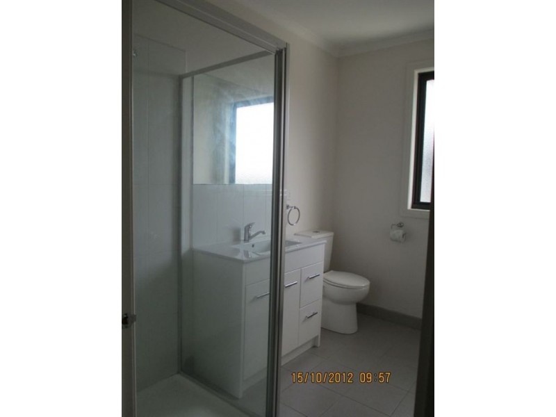 2/10 Oak Avenue, Boronia VIC 3155