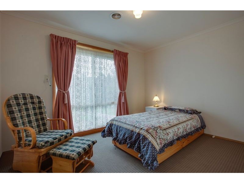 5 Huon Pine Court, Upper Ferntree Gully VIC 3156