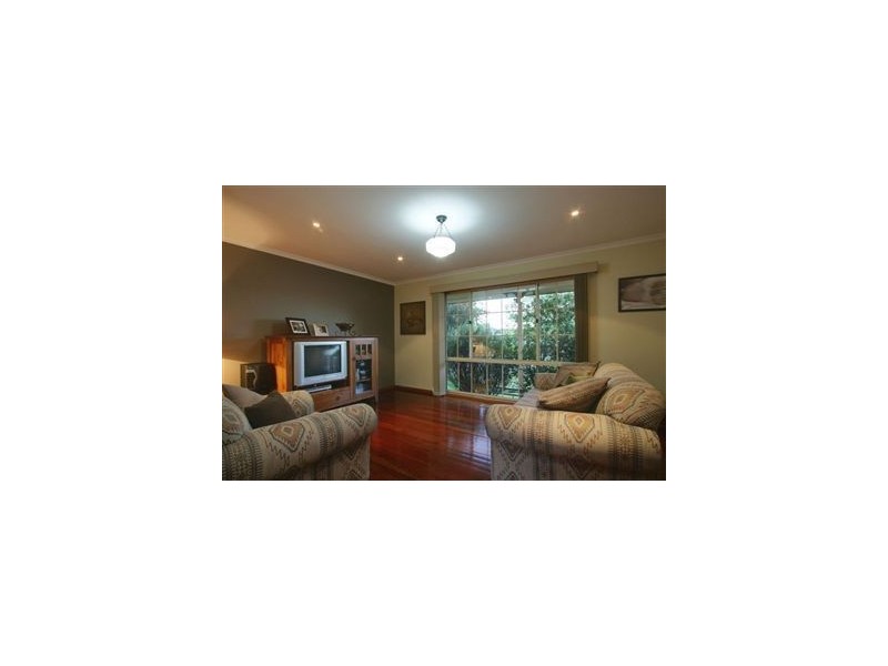 5 Warbler Court, Boronia VIC 3155